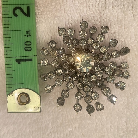 Vintage Coro clear rhinestone crystal starburst brooch marked - Picture 7 of 7
